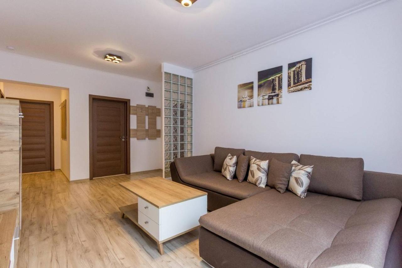 Spacious And Quiet 2 Bedroom Apartment คลูจ-นาโปกา ภายนอก รูปภาพ